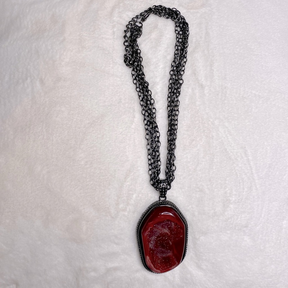 Geode like necklace
